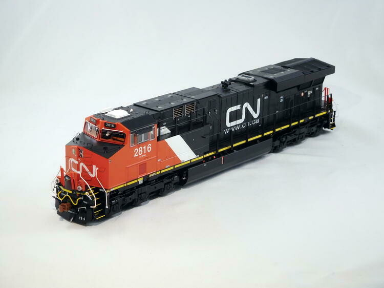 ScaleTrains Rivet Counter HO GE ES44AC CN 2816 w/DCC & ESU LokSound