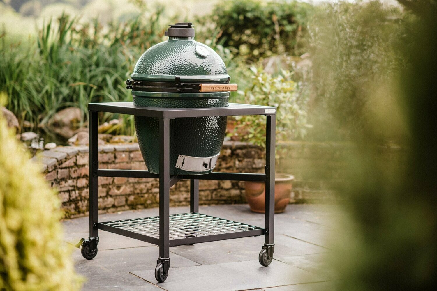 Big Green Egg Large Bundle + Modular Nest + EGGspander Starter Kit