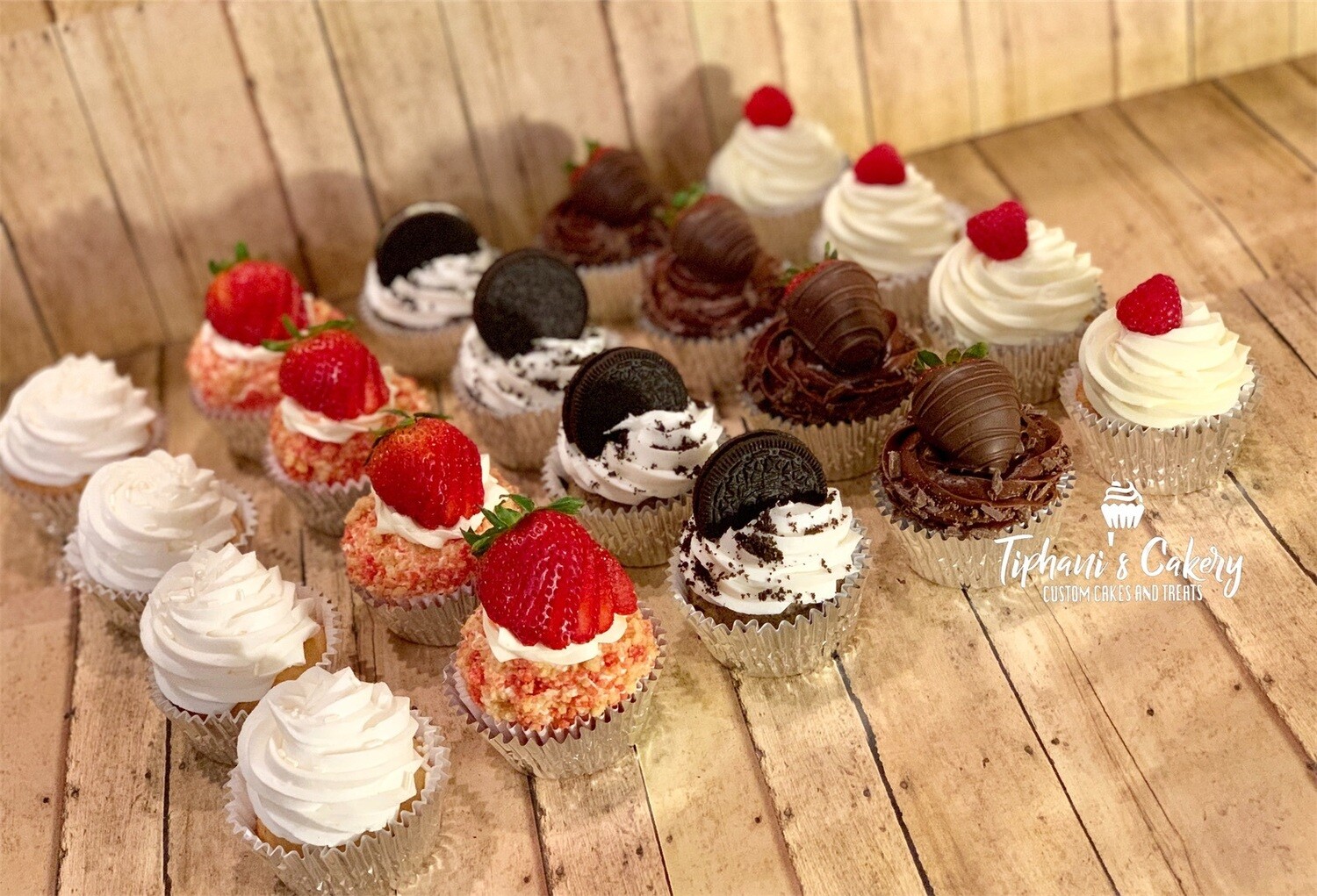 Assorted Cupcake Favorites (12 Count)