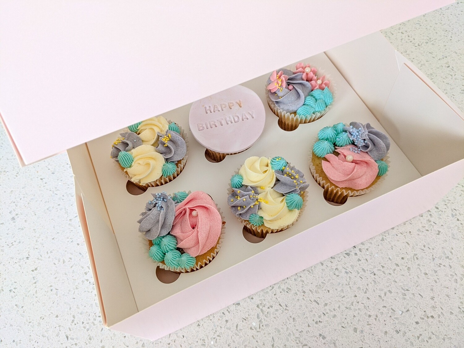 Cupcake Gift box Shop Drizzled