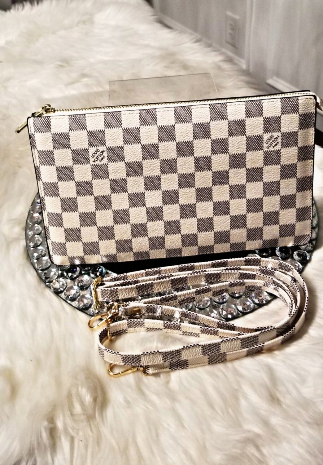 Lv Crossbody White