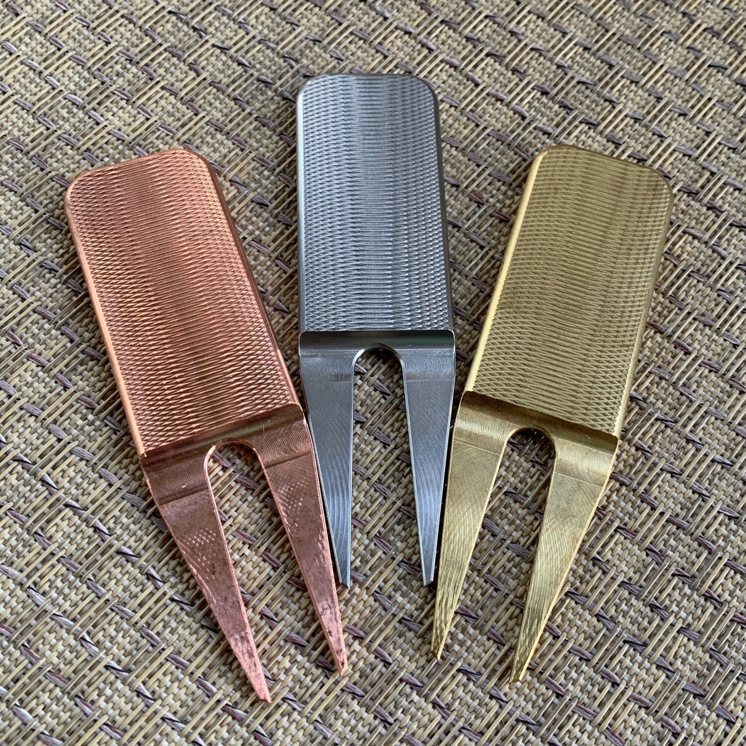 Milled Divot Repair Tool