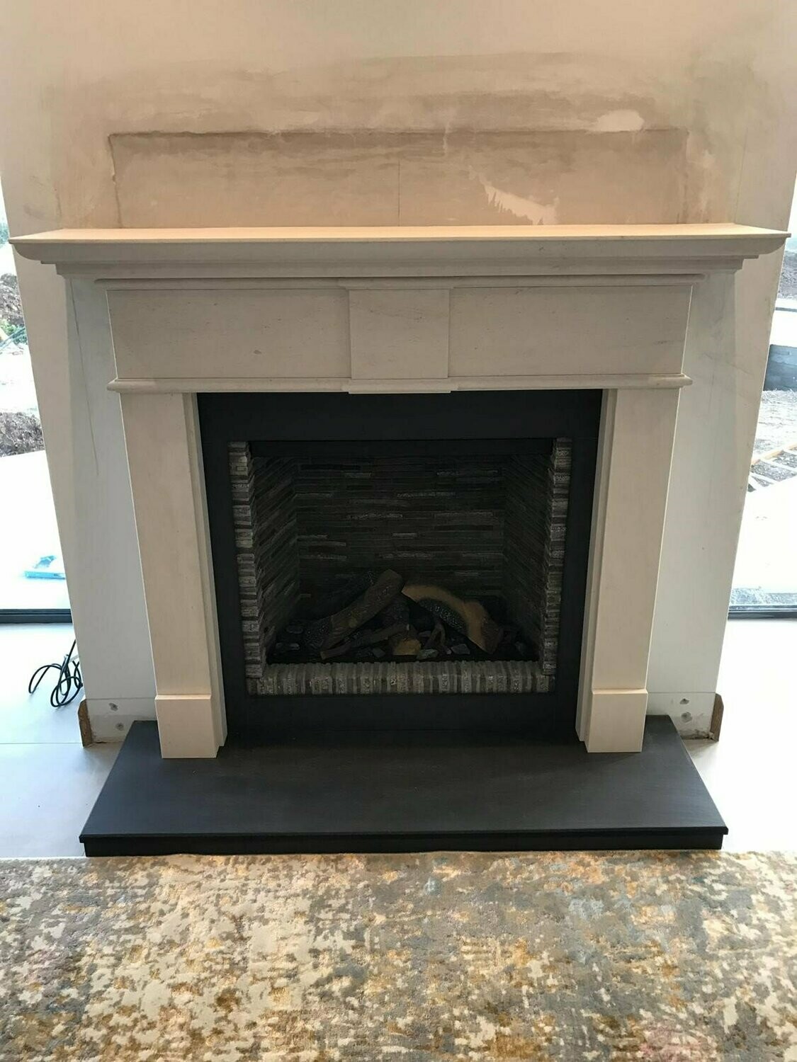Pembroke Fireplace & Classic Bell gas fire
