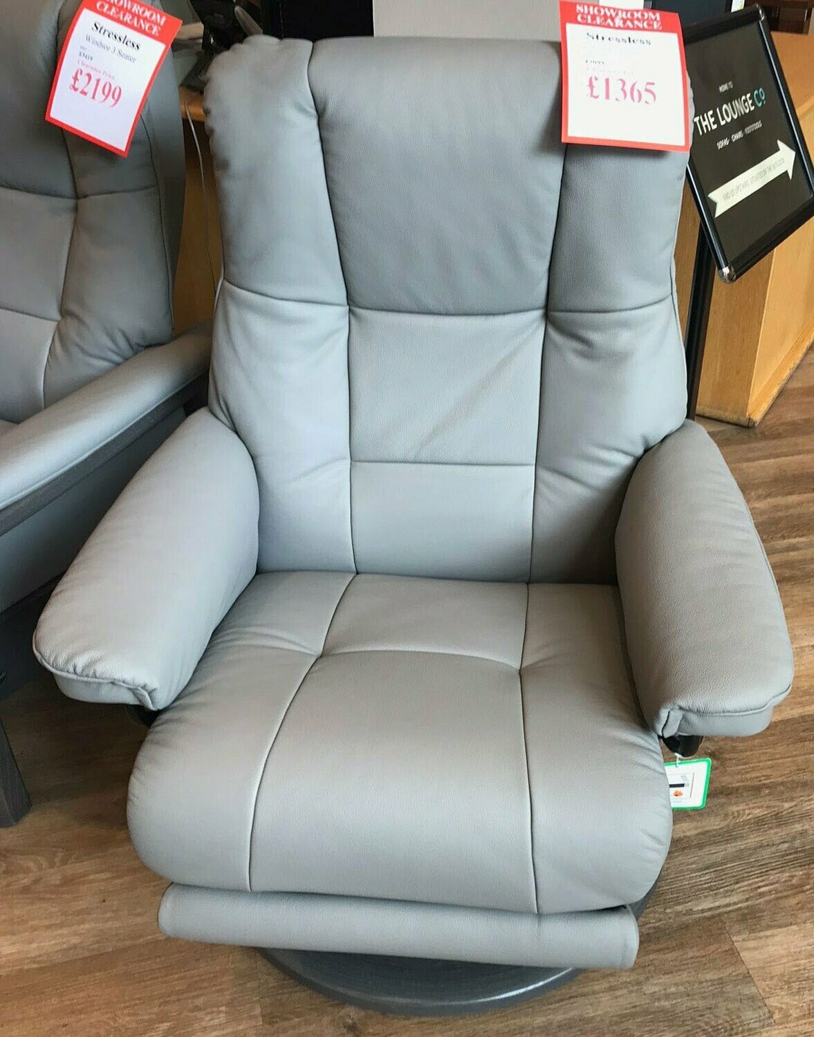 CLEARANCE Stressless Mayfair Medium Electric Recliner £1365
