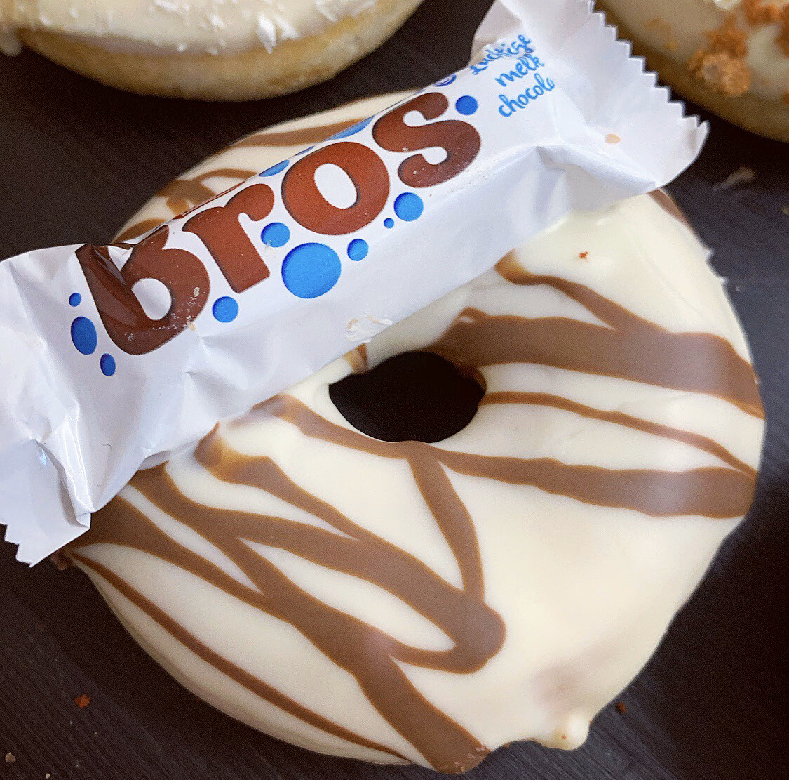 BROS Donut