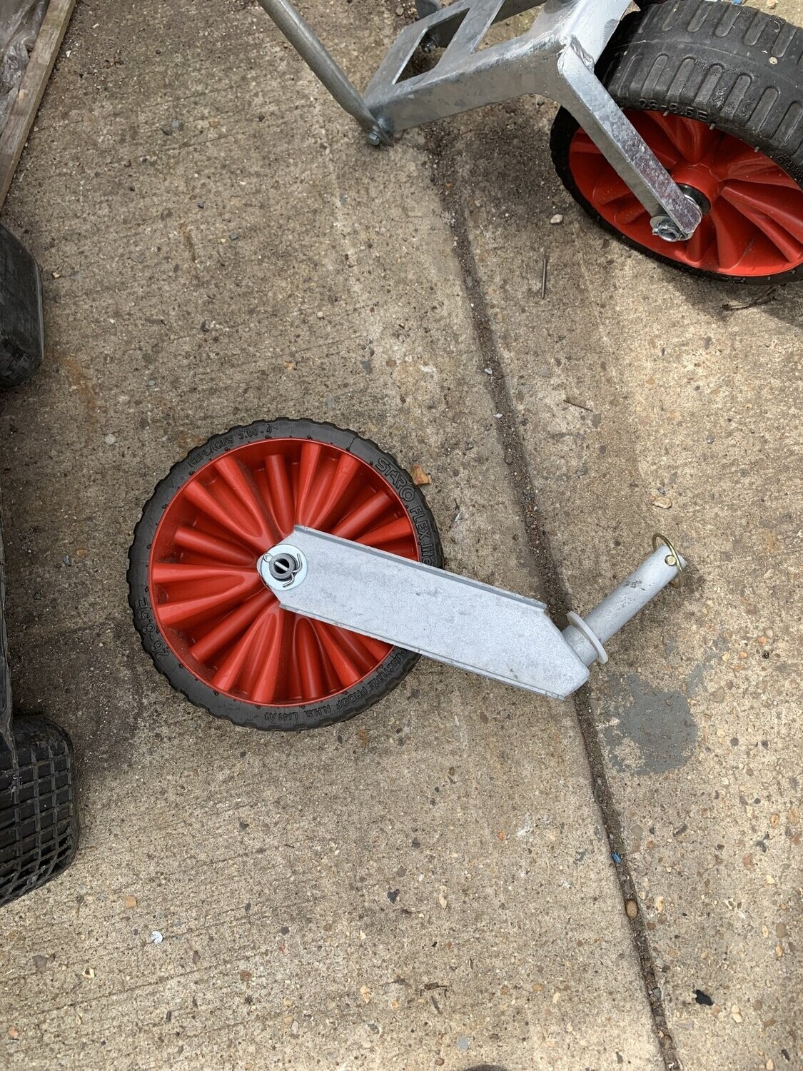 Simple jockey wheel for dinghies