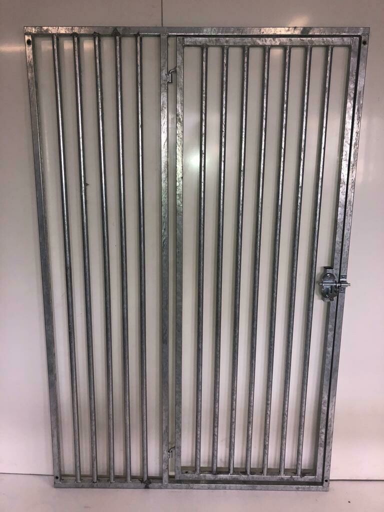 GALVANISED BAR DOOR PANELS 8CM GAP