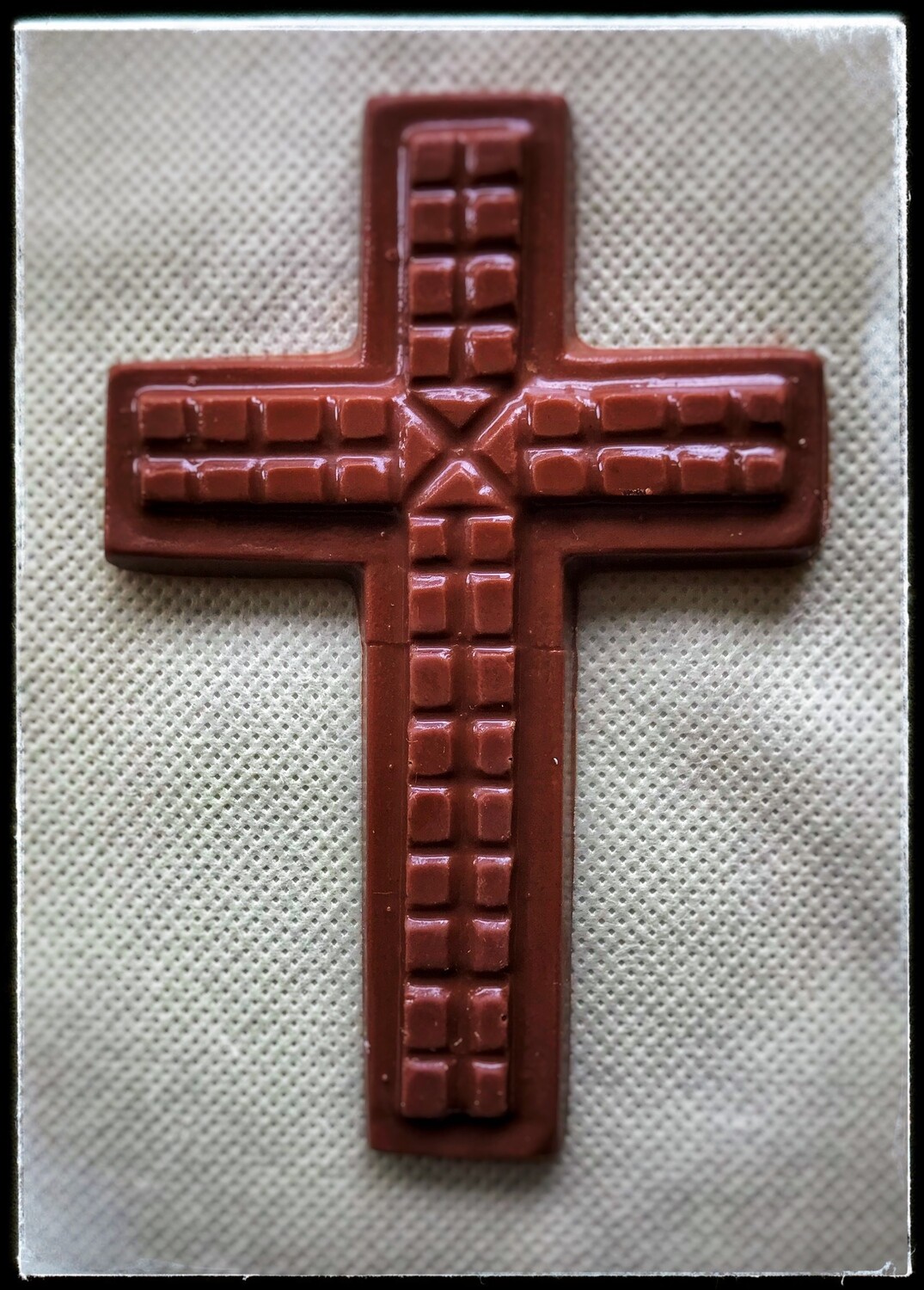 Easter Chocolate Cross Small (MilkDarkWhite)