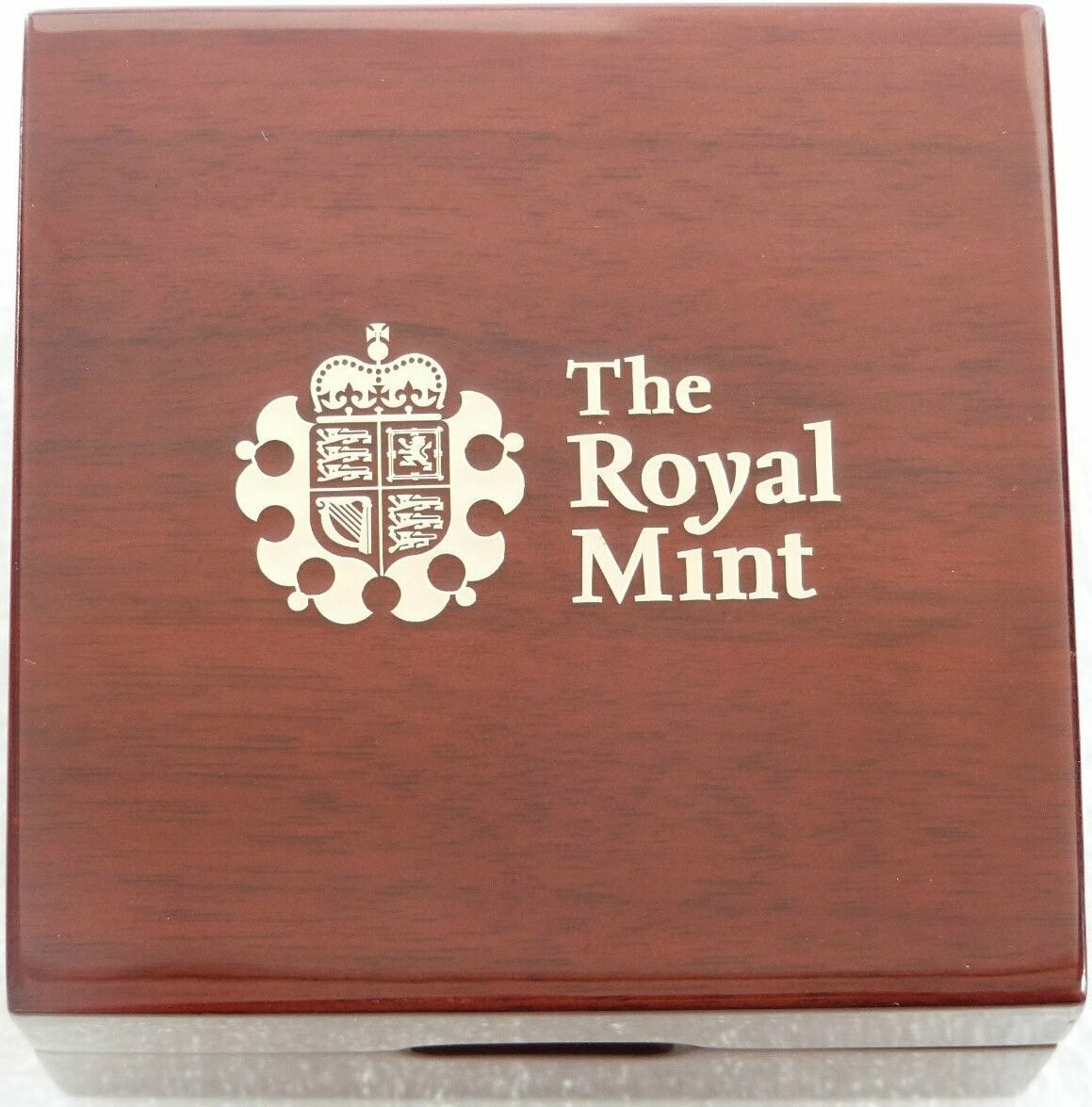 2014 2022 Royal Mint Deluxe Wooden Full Sovereign Gold Coin Box Only