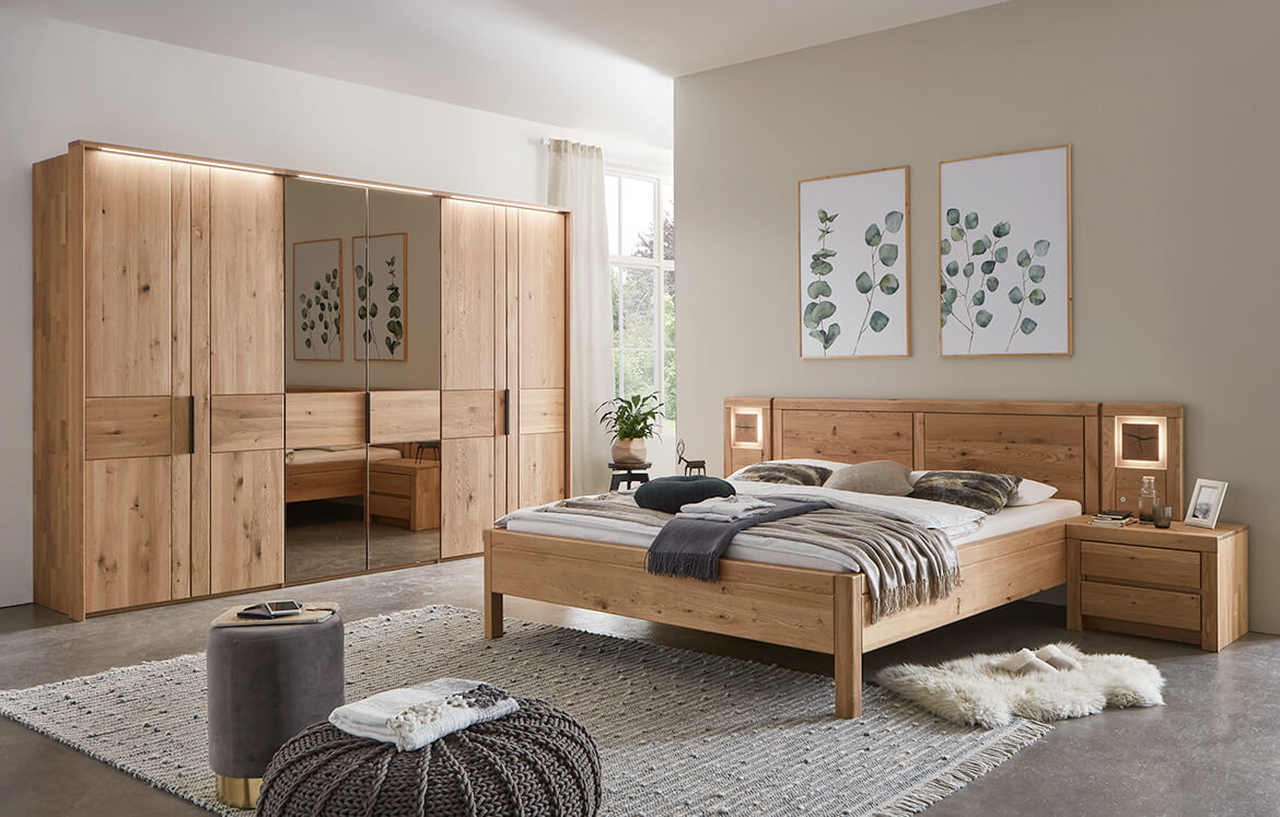 Schlafzimmer - Schränke - Betten - Beimöbel