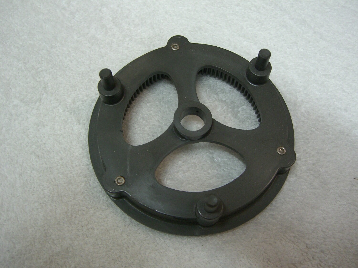 RING GEAR CARRIER ASSEMBLY