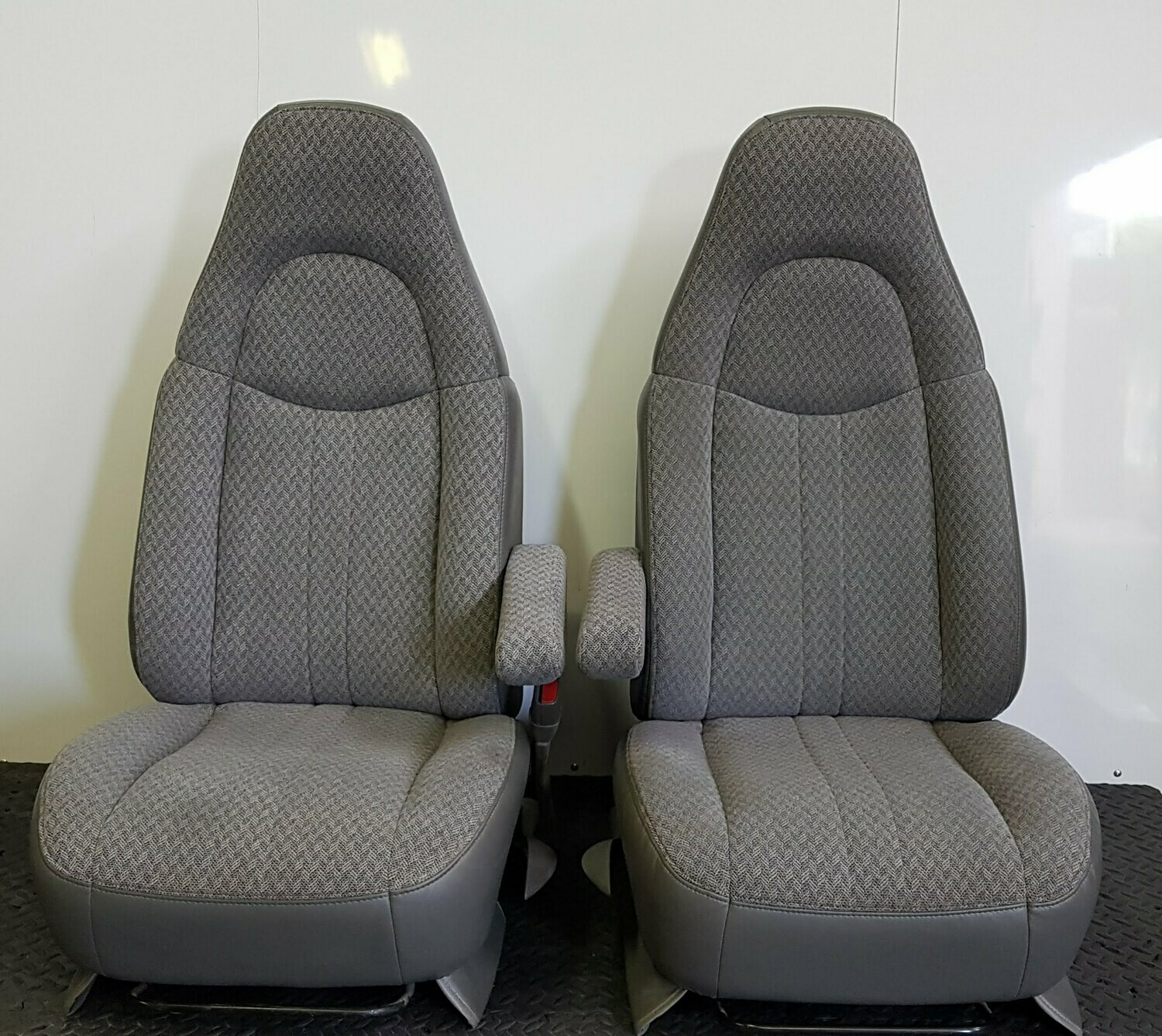 Chevy Express / GMC Savana Front Seats