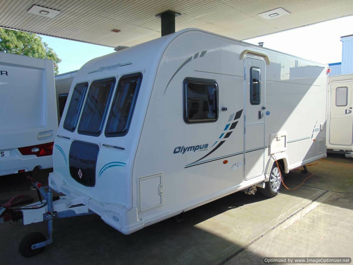 Bailey Olympus 464 (2011) 4 Berth Fixed Bed
