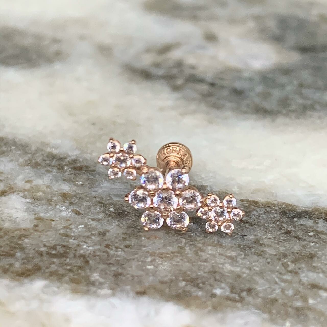 3 Flower Garland Rose Gold