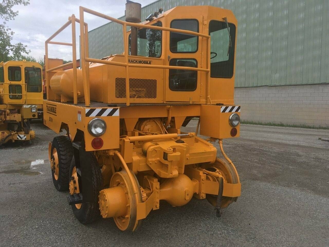 Refurbished 95 TM Trackmobile with rebuilt engine