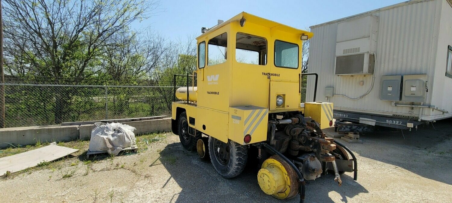 Gas powered 7 TM Trackmobile southwest