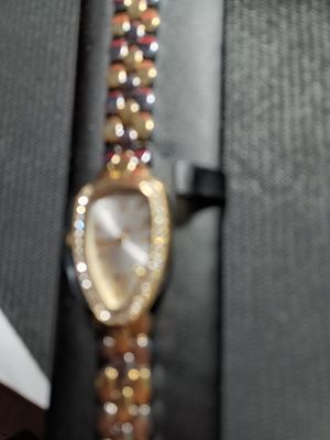 01 Personalisierte Kristall Damen Uhr