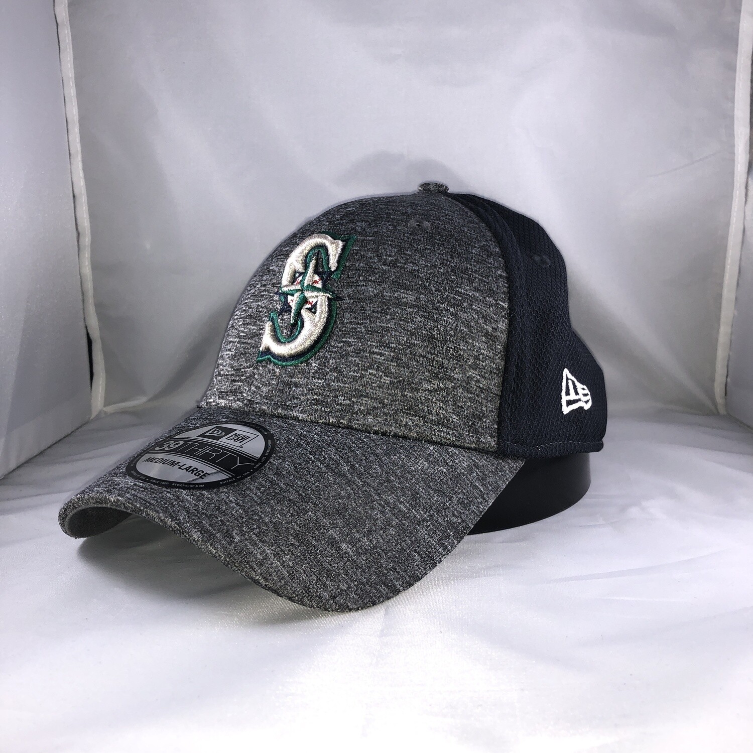 New Era 39Thirty Flex Fit Hat Seattle Mariners Shadow Blocker