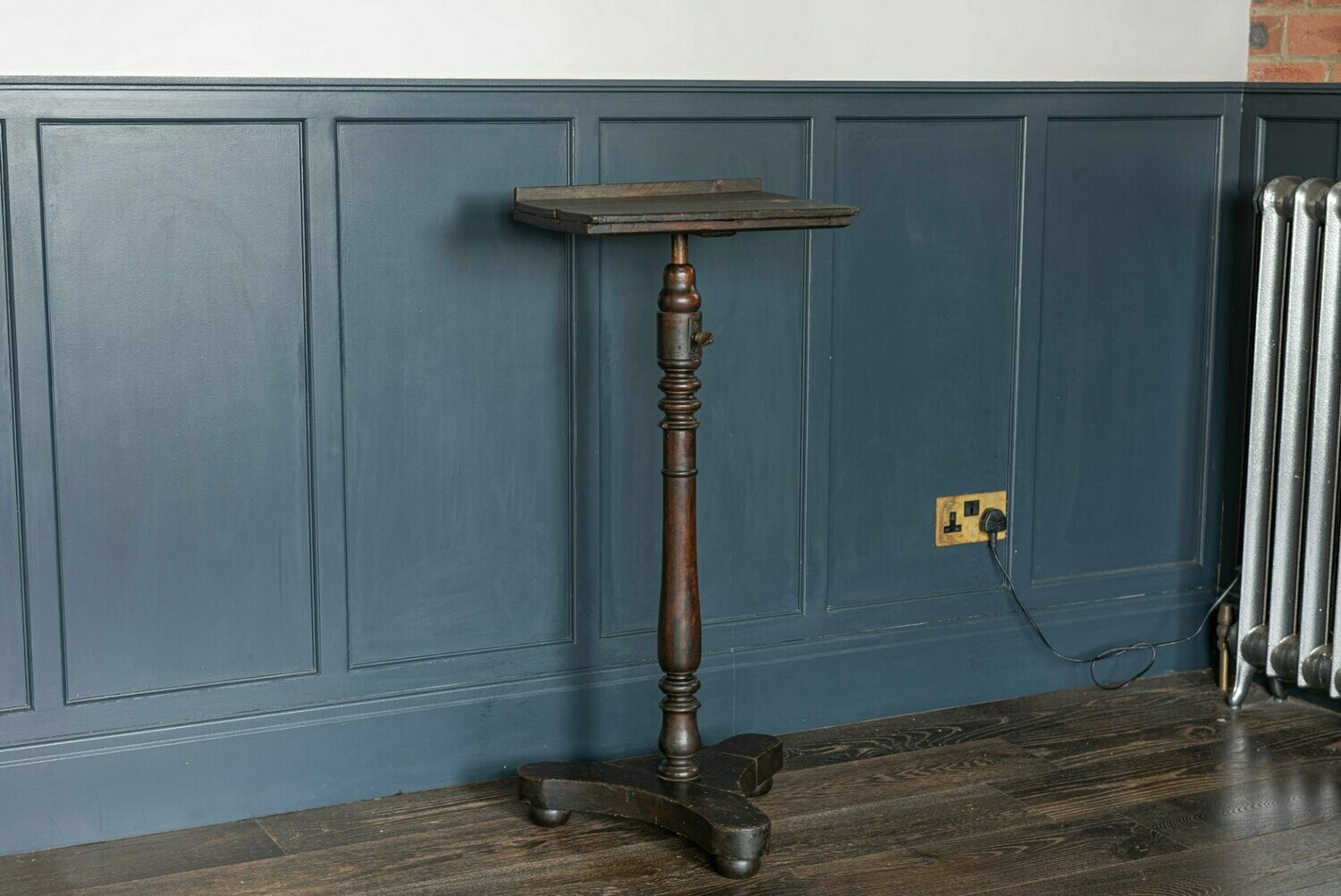 Church Lectern/Reading Stand