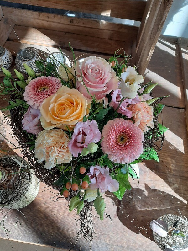 Blumenstrauss in Herzform