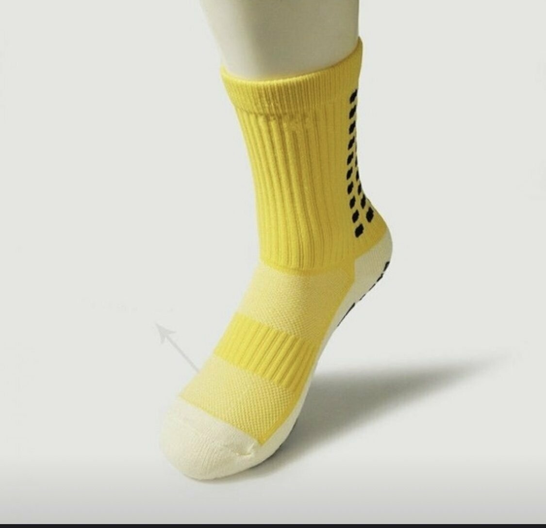 YELLOW GRIP SOCKS