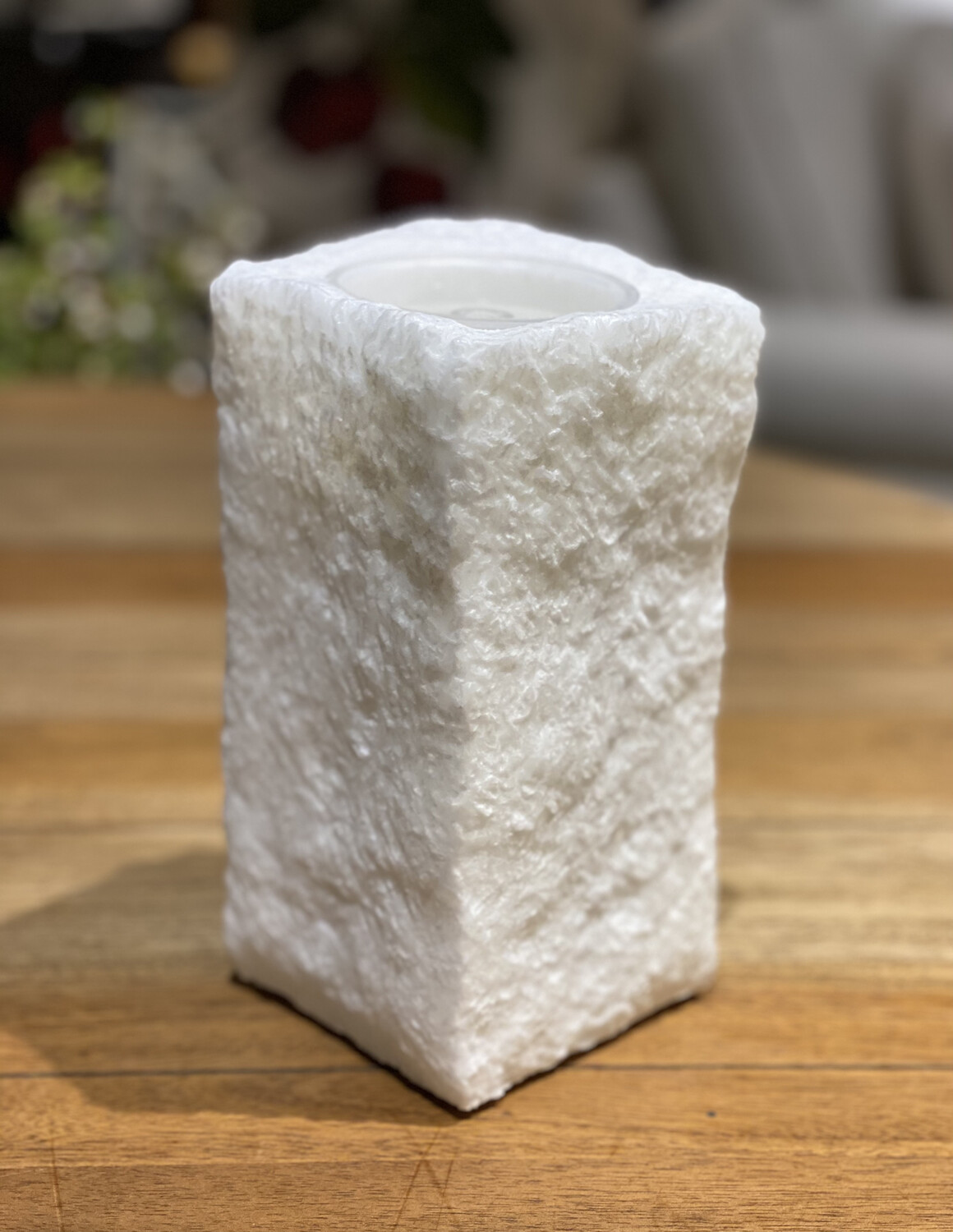 Rock Fountain Candle White FAN