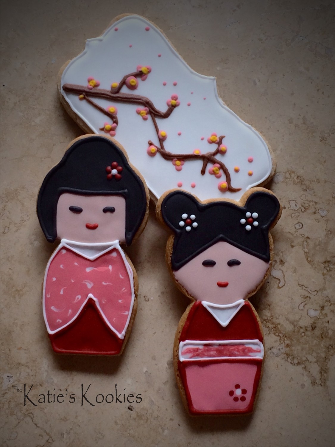 Kokeshi Doll 01 (This is for the doll with the bun on top)