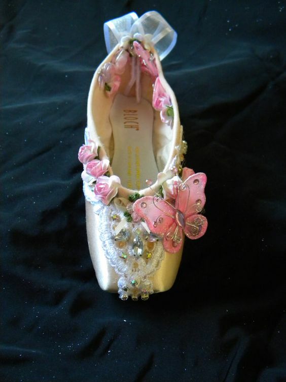 Pointe Shoes