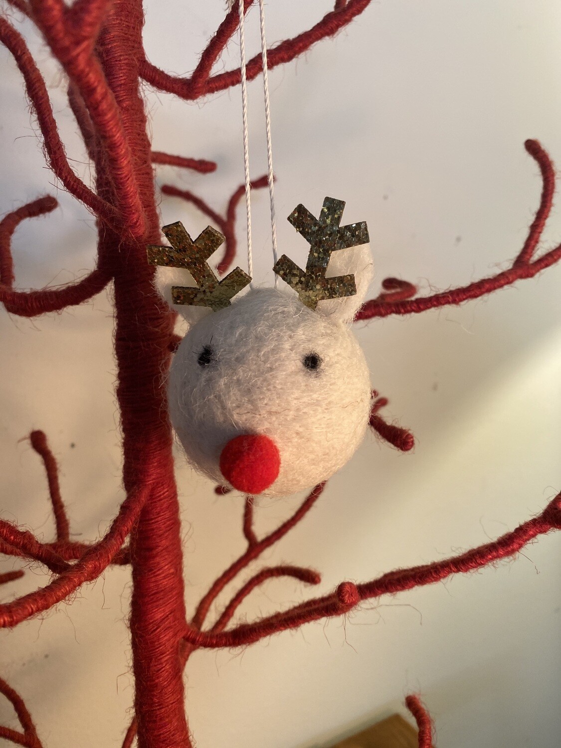 Round Felt Reindeer with Glitter Antlers