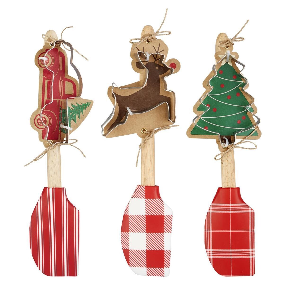 Spatula with tree cookie cutter