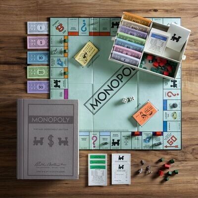 Bookshelf Game- Monopoly