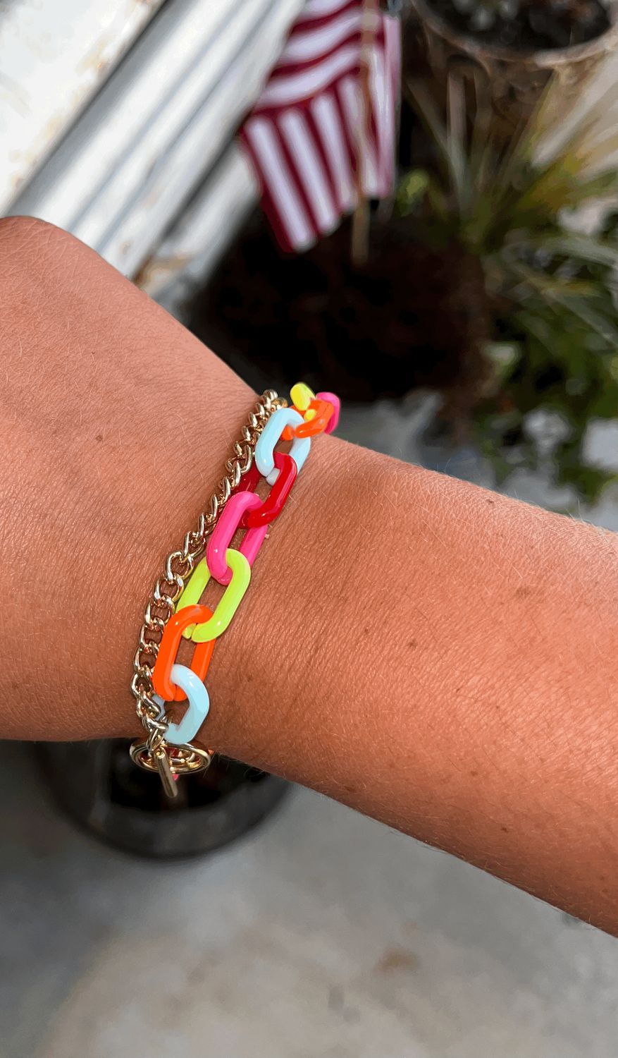 Colorful Bracelet w Gold Chain