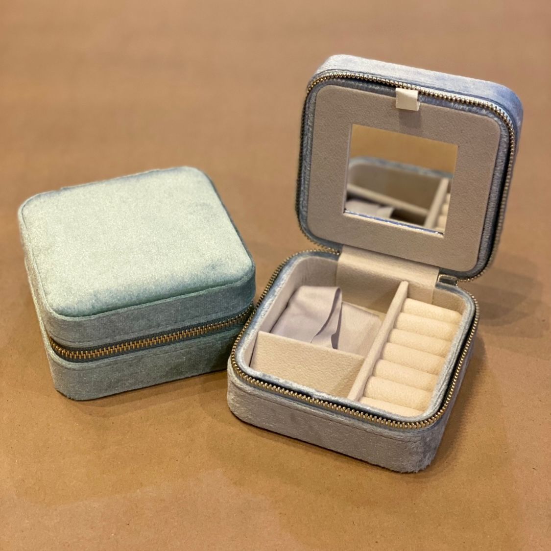 Velvet Square Jewelry Box