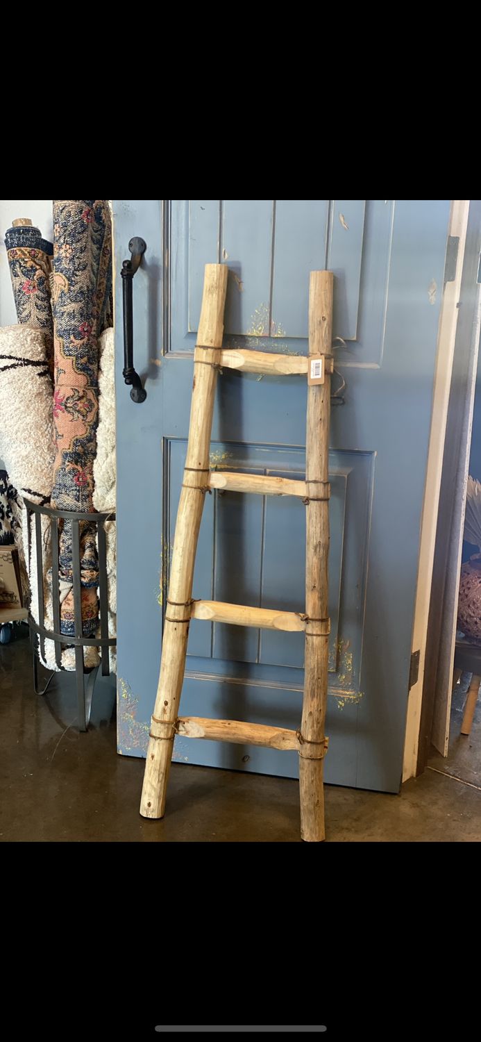 4 Ft Rustic Wooden Latter