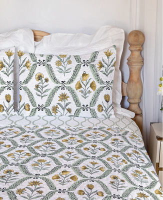 Charlotte In Yellow Queen Quilt