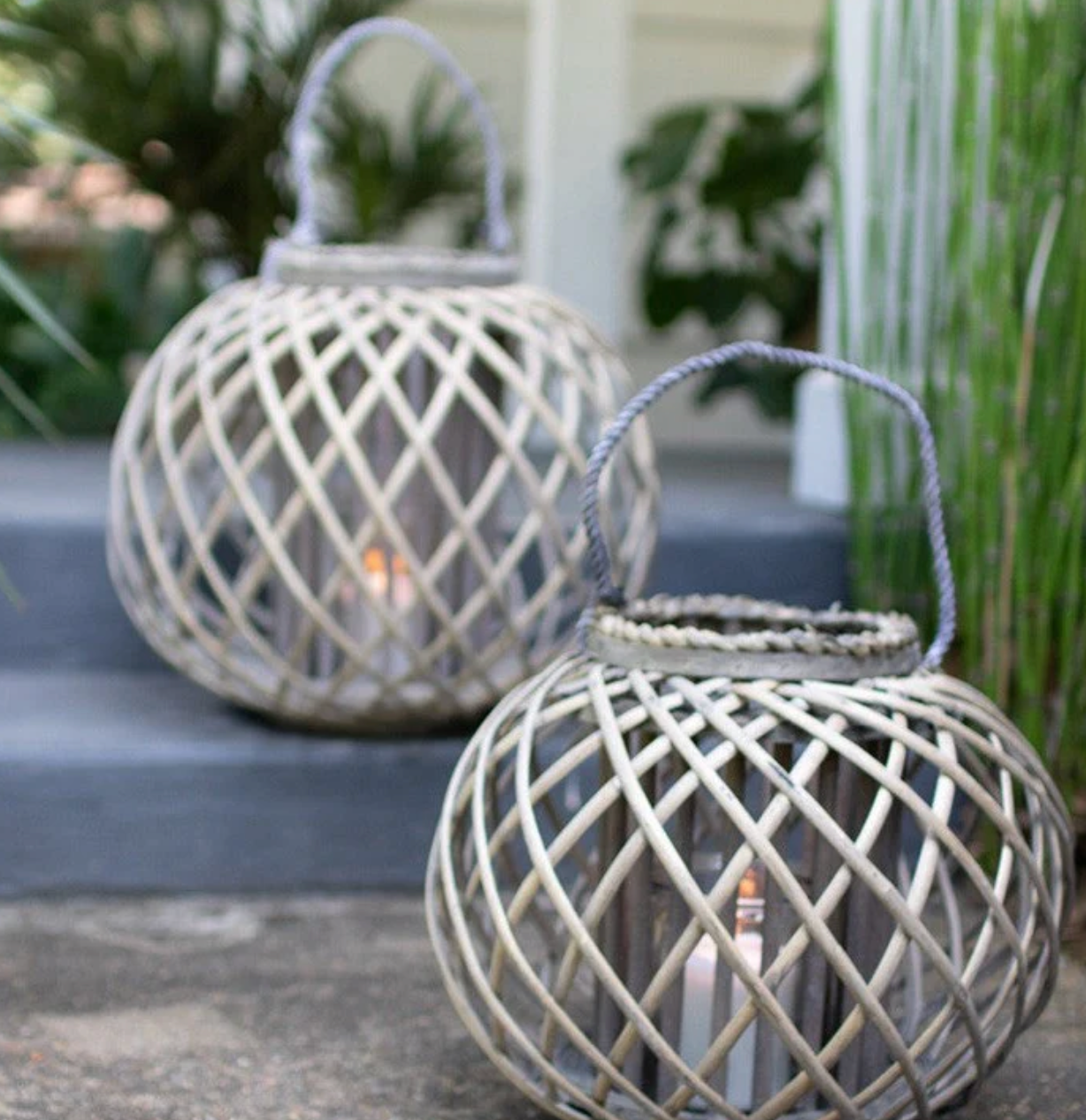 Willow Lantern With Glass- Medium