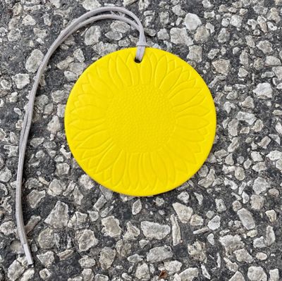 yellow tag sunflower freshie