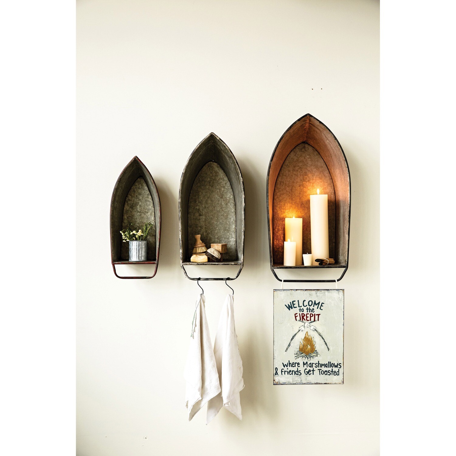 Metal Boat Shaped Wall Décor/Shelves (Set of 3 Colors/Sizes)