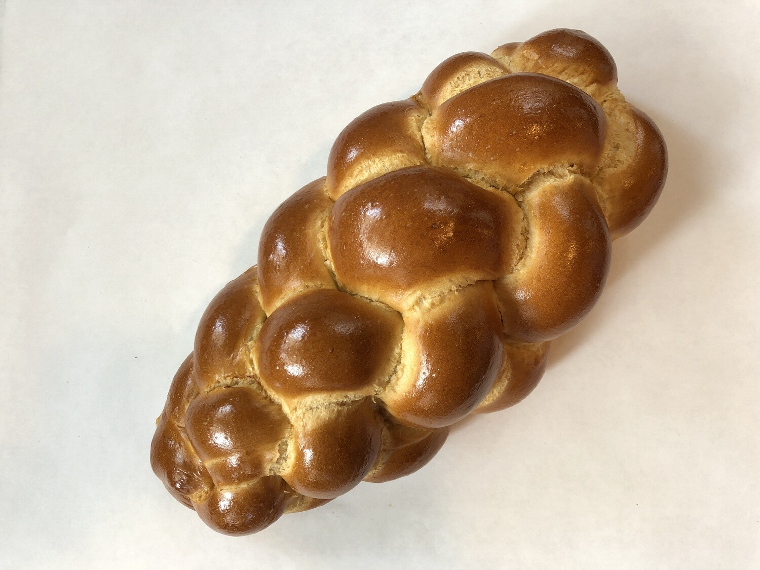 Challah loaf 