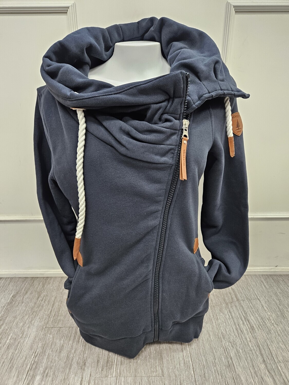 Wanakome sweater Clearance