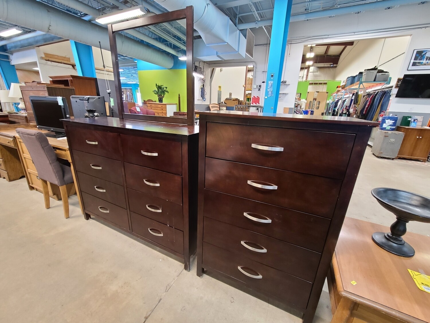 Brown Dresser & Bureau Set