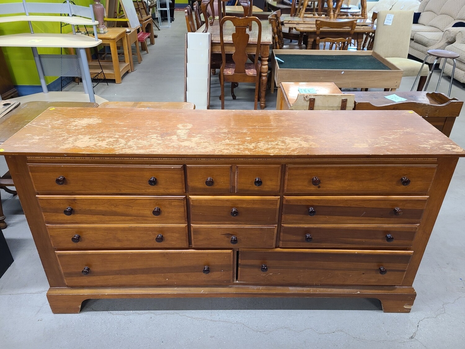 Florida Furniture Dresser