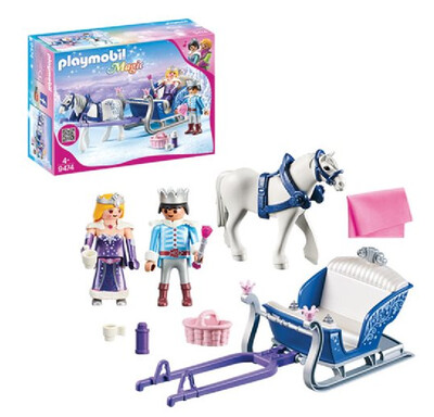 Sleigh With Royal Couple