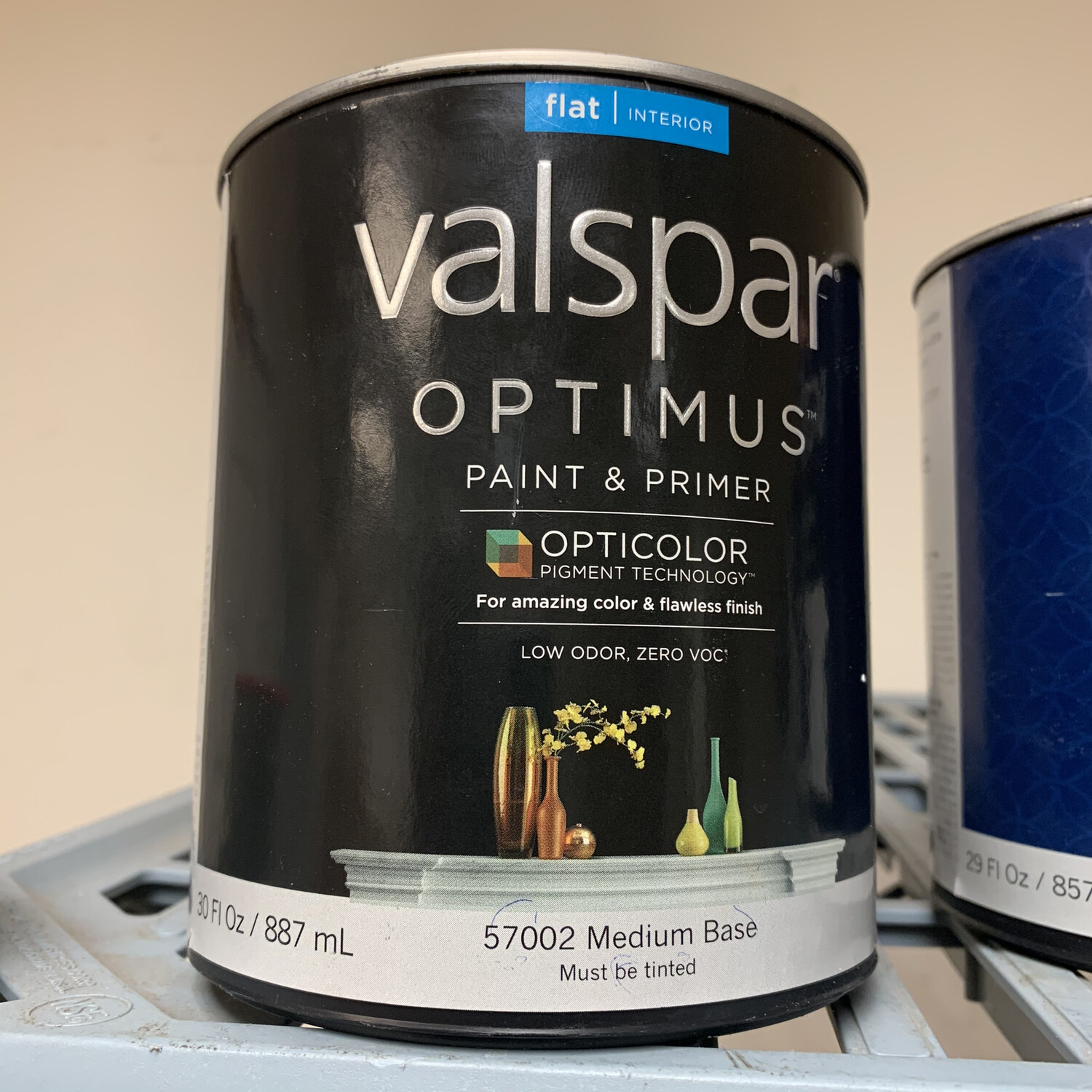 30 oz Valspar Paint & Primer Flat Medium Base 57002