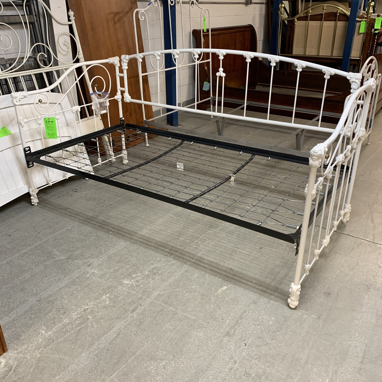 White Metal Day Bed Frame
