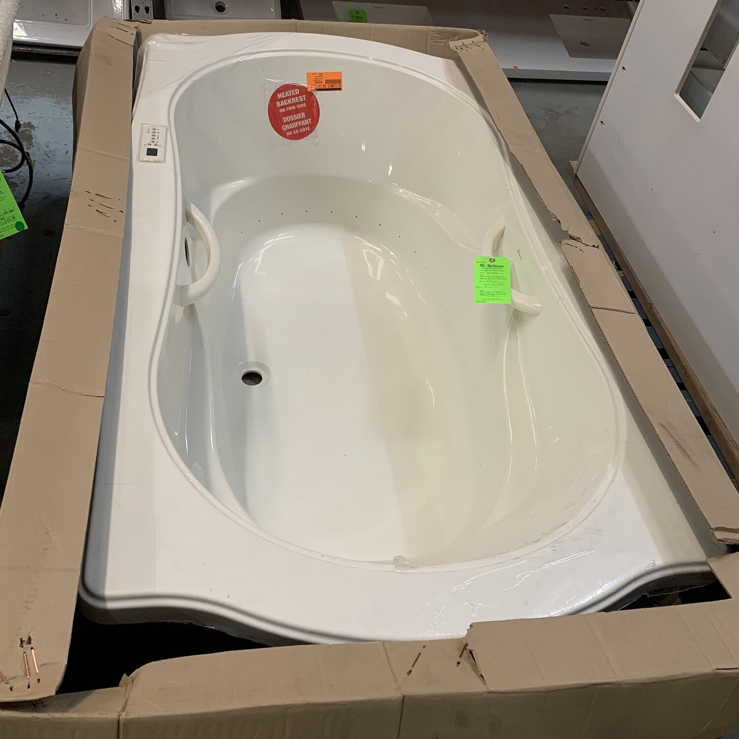 Bain Ultra Elegancia Hydro Thermal Massage Tub