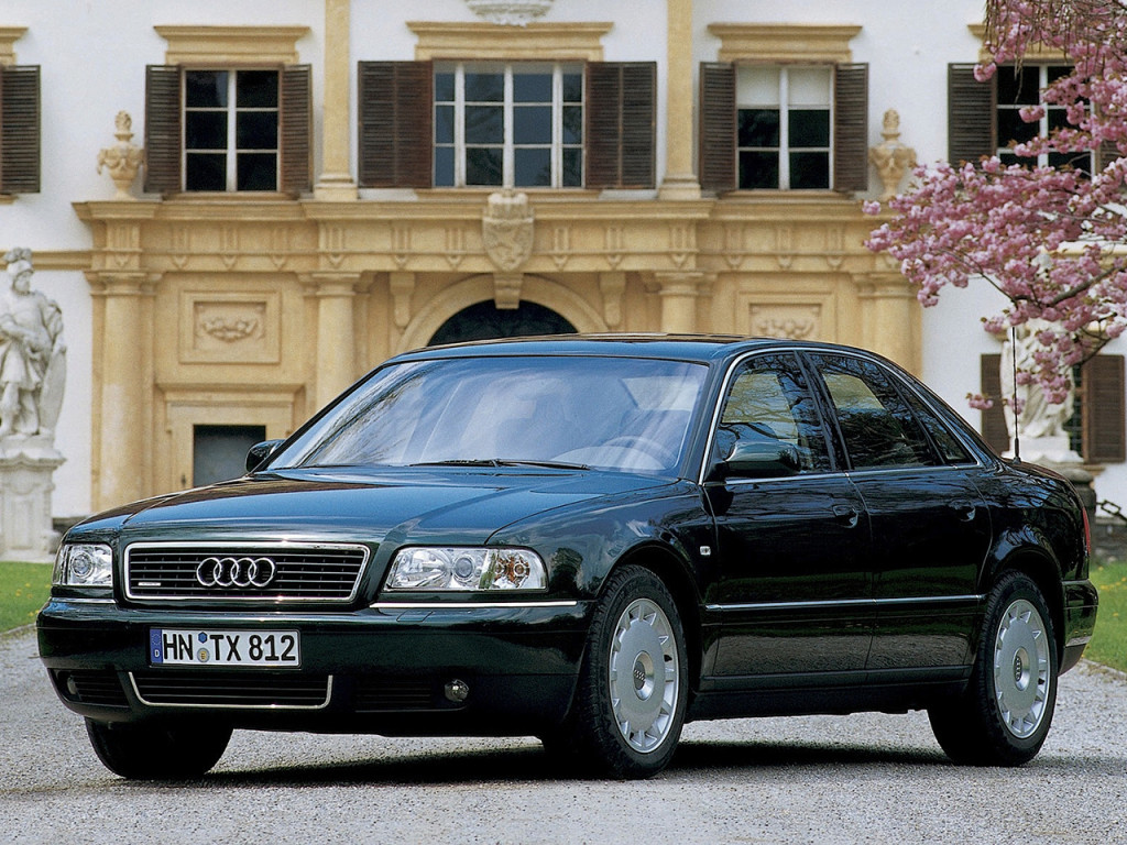 Audi a8 d1
