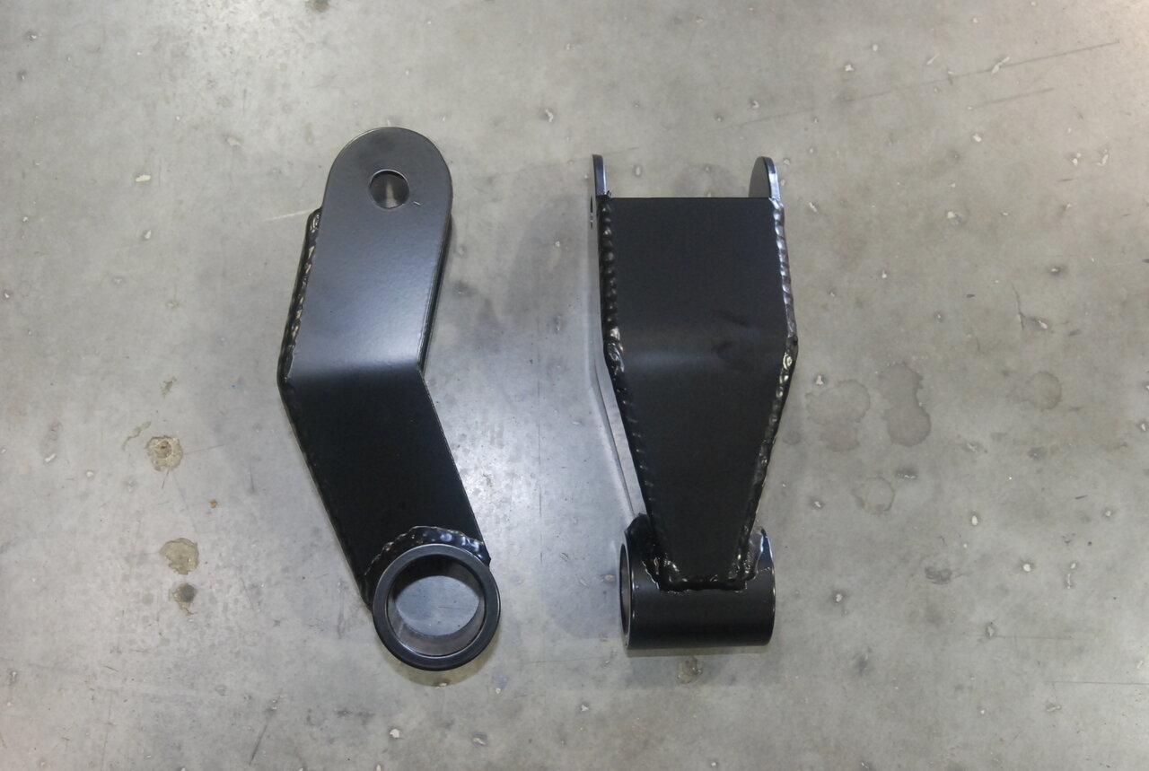 0006 Tundra Leaf Shackles