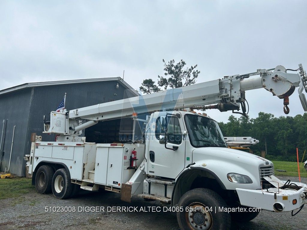 DIGGER DERRICK ALTEC 15 TON 65 FT