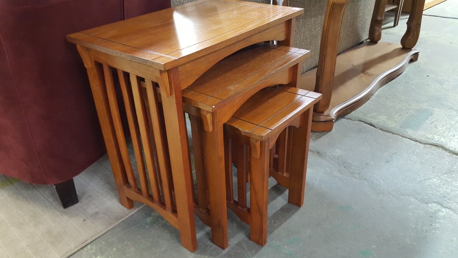 Set of 3 Nested Tables (CL)